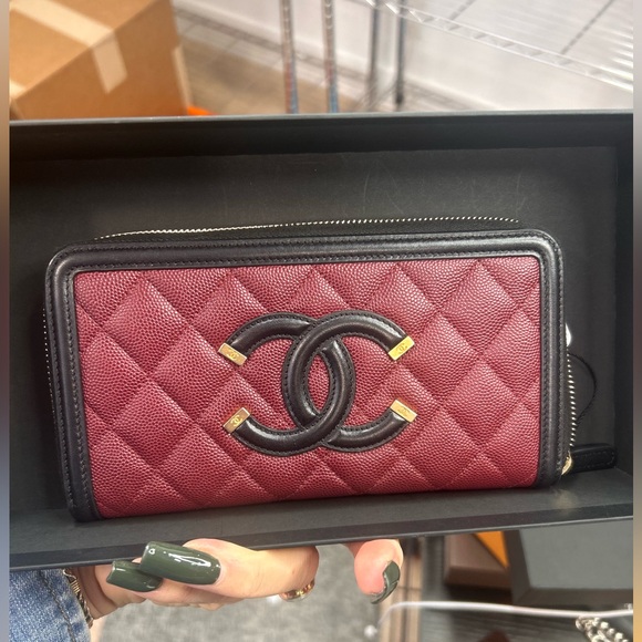 Chanel Maroon Wallet - Picture 1 of 1
